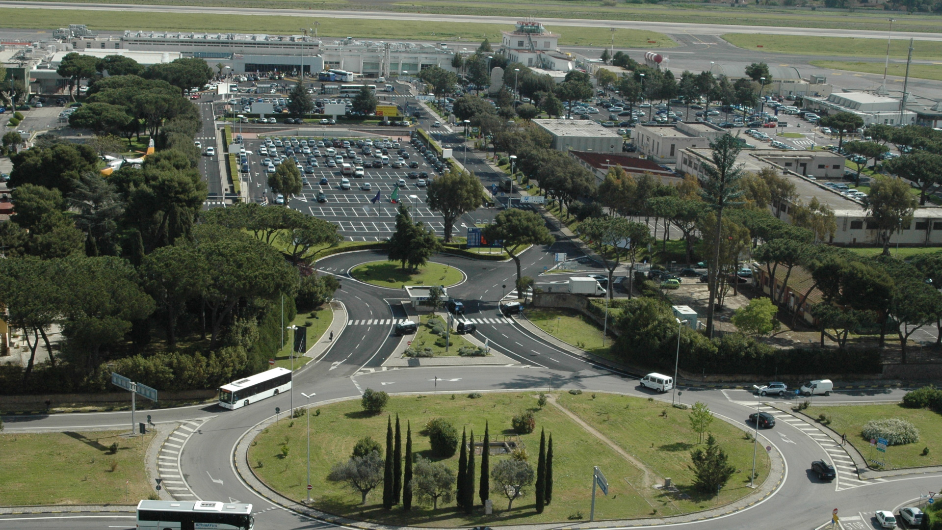 Giovan Battista Pastine International Airport | Turismo Roma