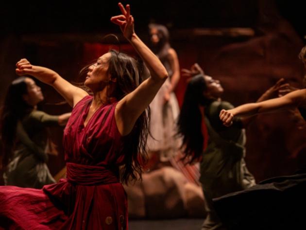 Akram Khan & Manal ALDowayan - Thikra: Night of Remembering Akram Khan & Manal ALDowayan - Thikra: Night of Remembering