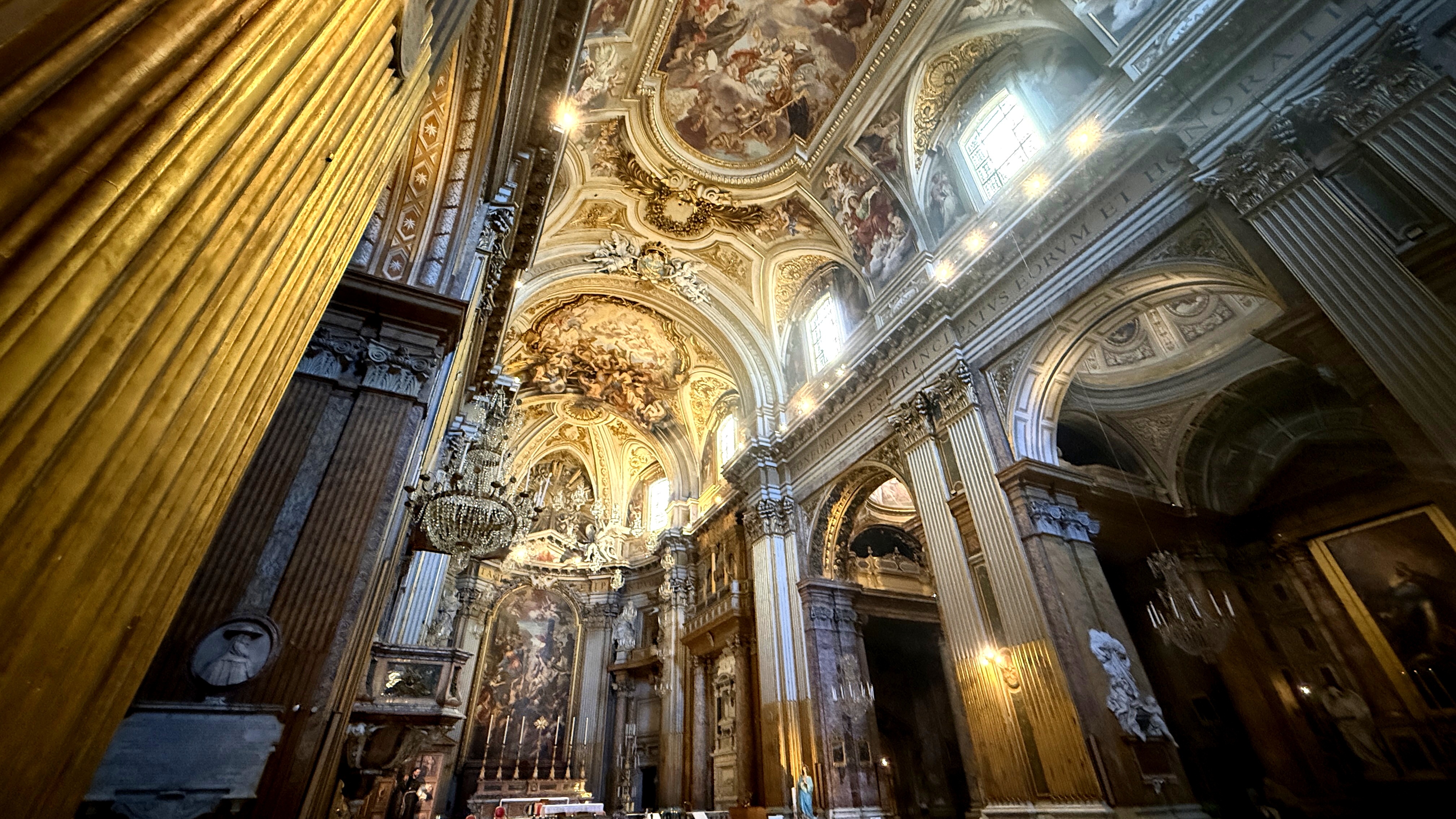 Basilica dei Santi XII Apostoli Ph. Turismo Roma