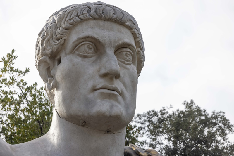 Il Colosso di Costantino Il Colosso di Costantino