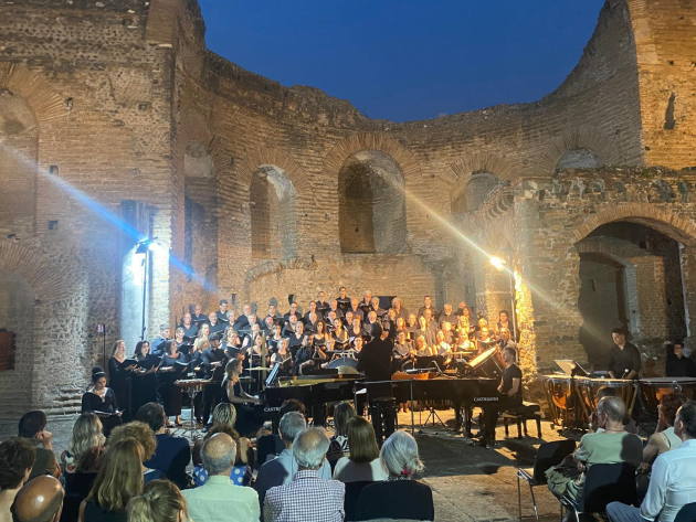 Festival Euromediterraneo - Opera Gala-Foto: pagina ufficiale Facebook dell'evento Festival Euromediterraneo - Opera Gala-Foto: pagina ufficiale Facebook dell'evento