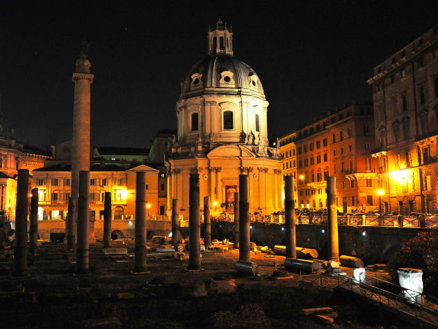 Fori Imperiali by night