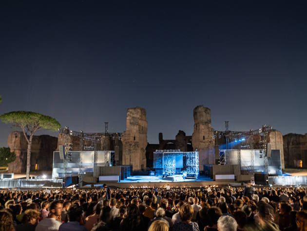 Il pubblico alle Terme di Caracalla ph. Fabrizio Sansoni - Opera di Roma Il pubblico alle Terme di Caracalla ph. Fabrizio Sansoni - Opera di Roma