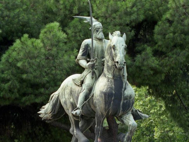 Foto: Monumento a Giorgio Castriota Scanderbeg ph. sito web Sovrintendenza Capitolina ai Beni Culturali Foto: Monumento a Giorgio Castriota Scanderbeg ph. sito web Sovrintendenza Capitolina ai Beni Culturali