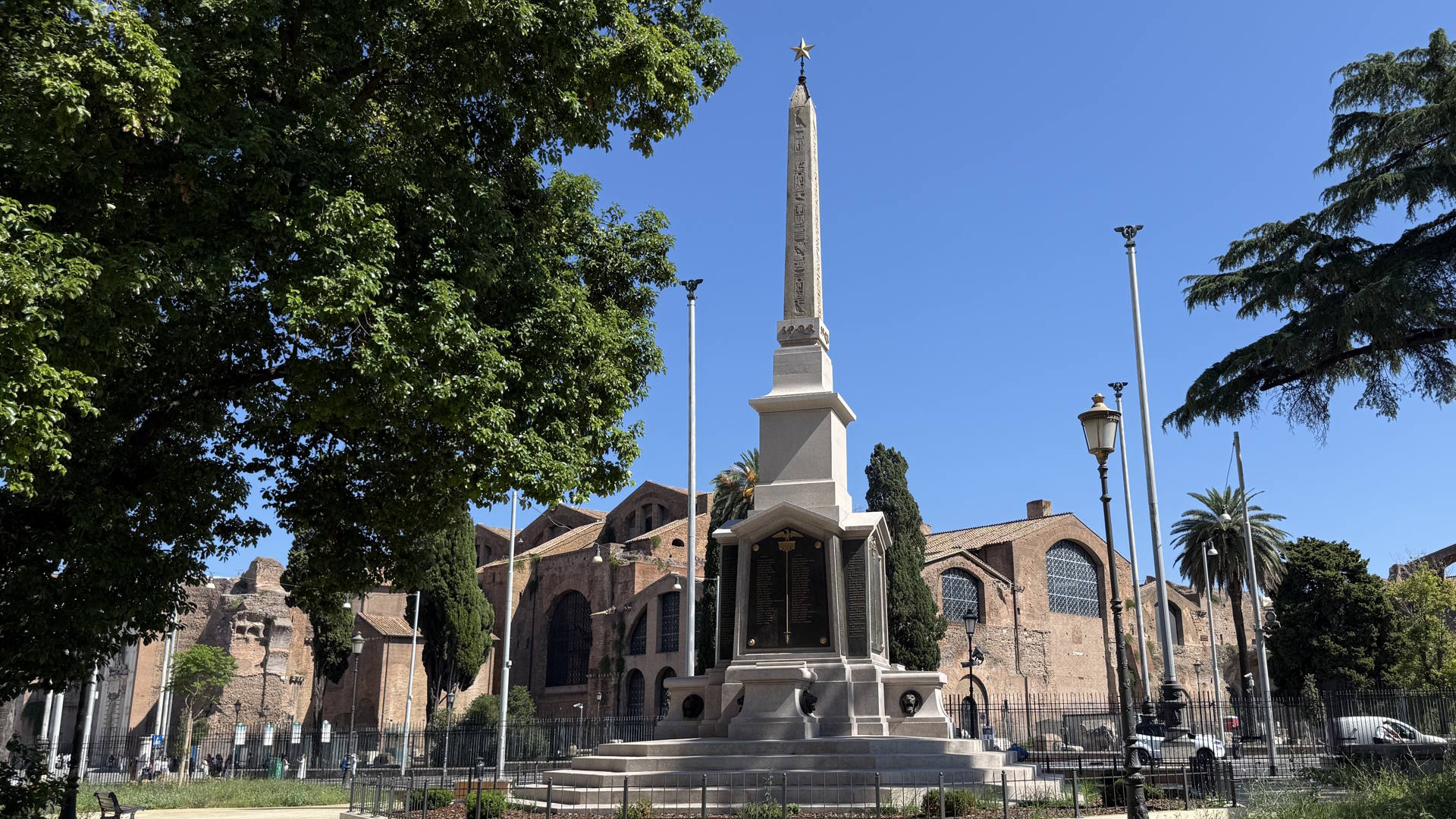 Obelisco di Dogali ph. Turismo Roma