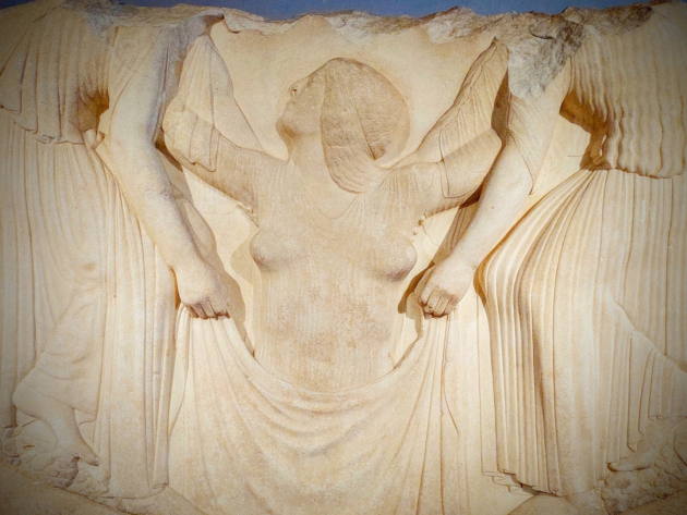 Al centro di Roma. Storia, filosofi, arte, architettura, archeologia, letteratura-Foto: Trono Ludovisi, Palazzo Altemps - turismoroma Al centro di Roma. Storia, filosofi, arte, architettura, archeologia, letteratura-Foto: Trono Ludovisi, Palazzo Altemps - turismoroma
