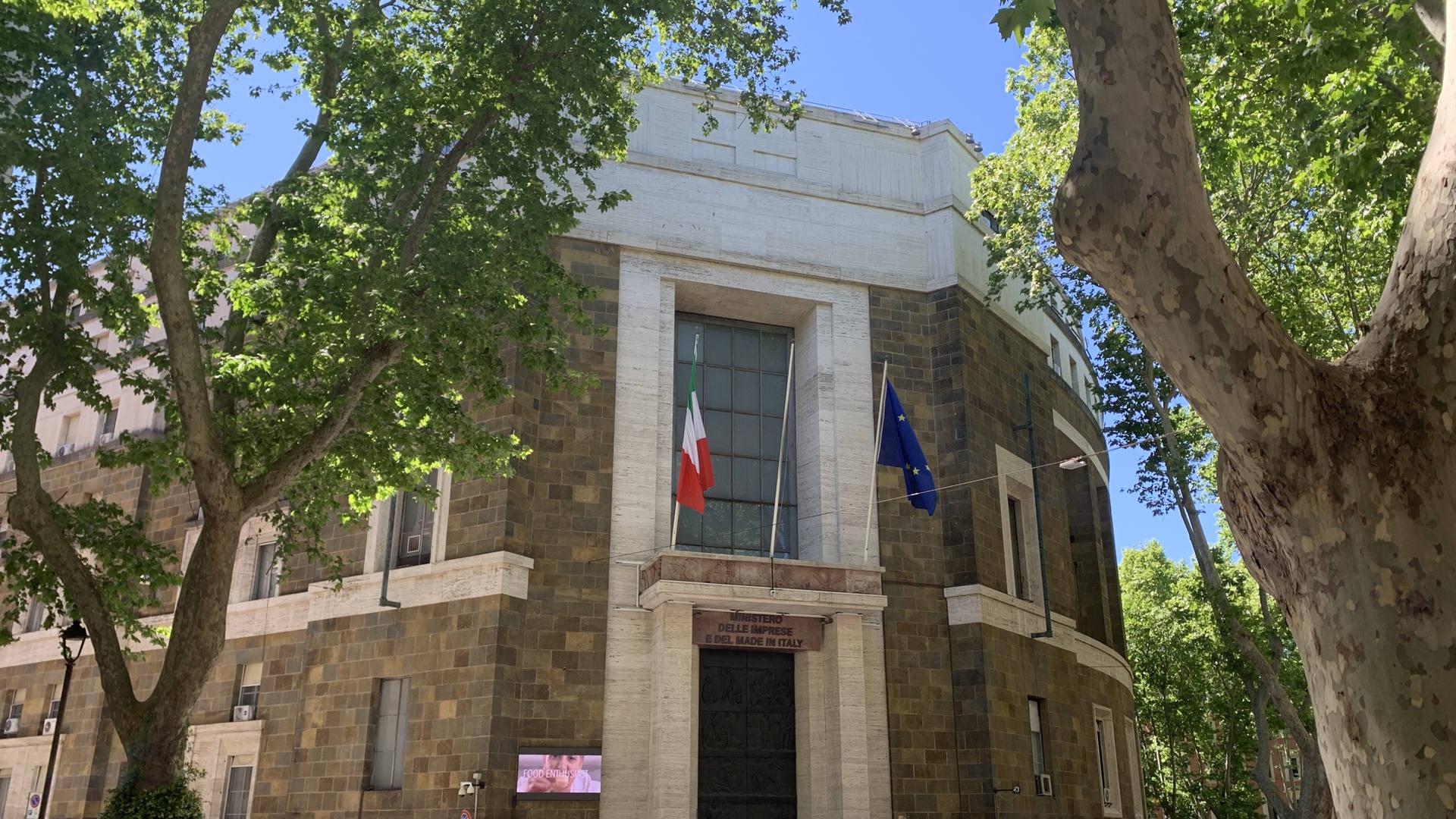 Palazzo Piacentini ph. Turismo Roma