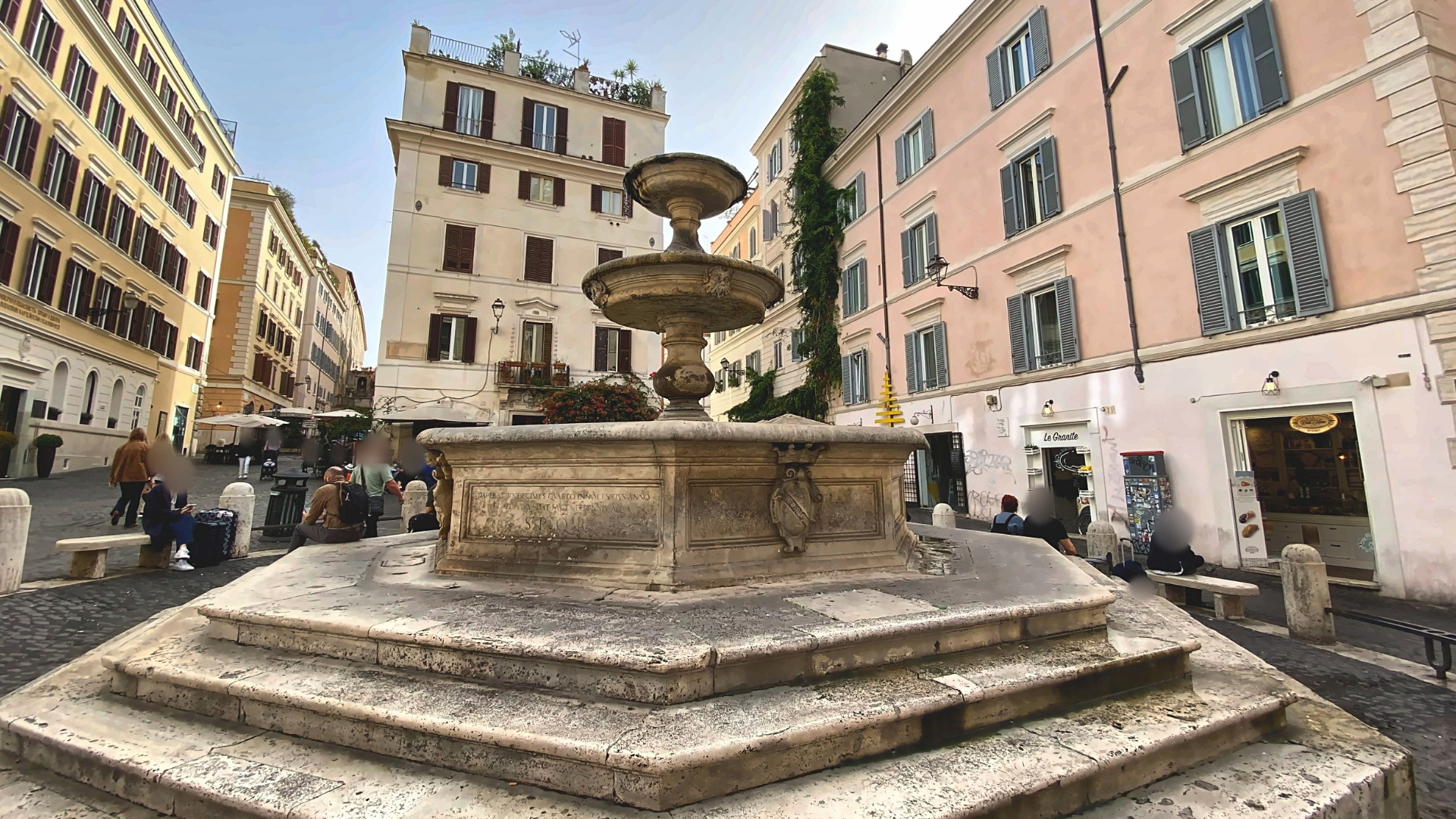 Piazza della Madonna dei Monti Ph. Turismo Roma