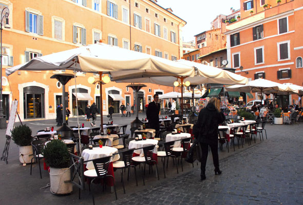 Piazza san lorenzo in lucina roma italia hi-res stock photography