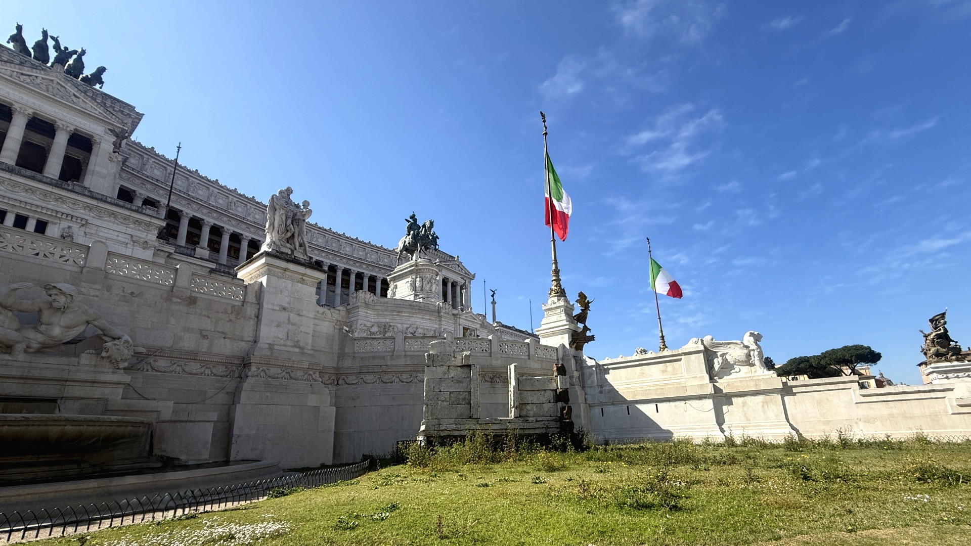 Sepolcro di Caio Publicio Bibulo Ph. Turismo Roma