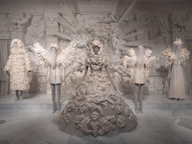 White Baroque ph. Michael Adair White Baroque ph. Michael Adair