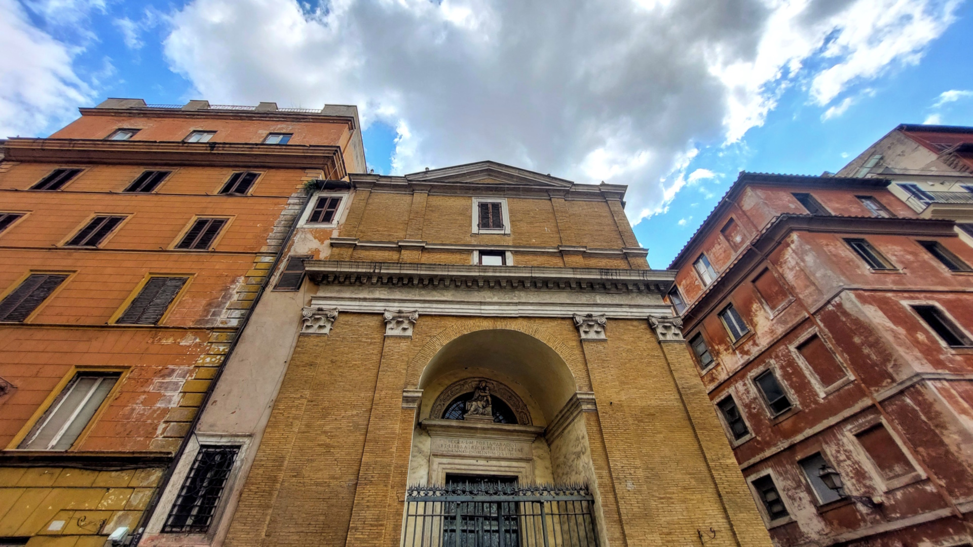 Chiesa di Santa Maria Portae Paradisi Chiesa di Santa Maria Portae Paradisi