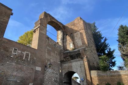 Arco di Dolabella e Silano