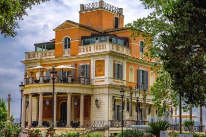 Abitare in centro a Roma, nello splendido Rione Campo Marzio: sì, ma quanto  costa viverci?