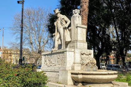 Fontana-Monumento a Giuseppe Gioachino Belli Foto Redazione Turismo Roma