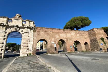 Mura Aureliane a Porta San Giovanni Mura Aureliane a Porta San Giovanni
