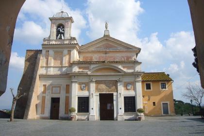 Santuario della Madonna del Divino Amore Santuario della Madonna del Divino Amore