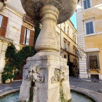 Fontana di Piazza San Simeone