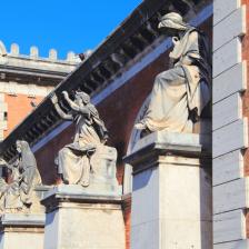 Ingresso Monumentale Verano - statue allegoriche