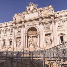 Fontana di Trevi passerella