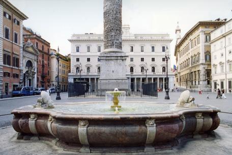 Piazza Colonna Piazza Colonna