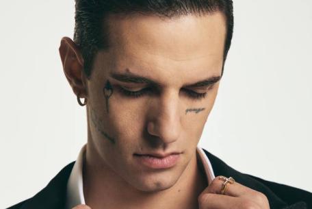 Achille Lauro ph. Marcello Junior Dino, dettaglio