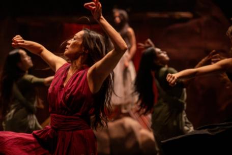 Akram Khan & Manal ALDowayan - Thikra: Night of Remembering Akram Khan & Manal ALDowayan - Thikra: Night of Remembering