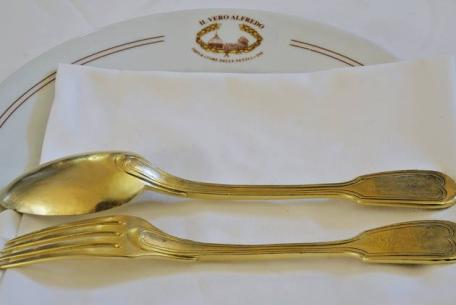 Il Vero Alfredo - posate d'oro regalate ad Alfredo Di Lelio nel 1927 da Mary Pickford e Douglas Fairbanks, ph. Arnaldo Vescovo