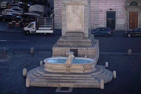Fontana di Piazza Santa Maria Maggiore ph. Turismo Roma Fontana di Piazza Santa Maria Maggiore ph. Turismo Roma