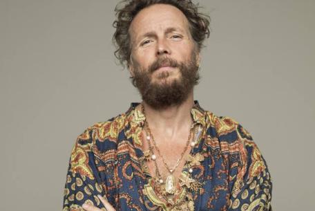 Jovanotti ph. GHIDINI, scatti realizzati al Superstudio di Milano Jovanotti ph. GHIDINI, scatti realizzati al Superstudio di Milano