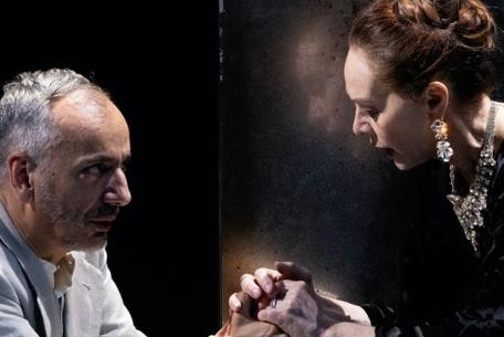 Le false confidenze-Foto: locandina ufficiale dello spettacolo