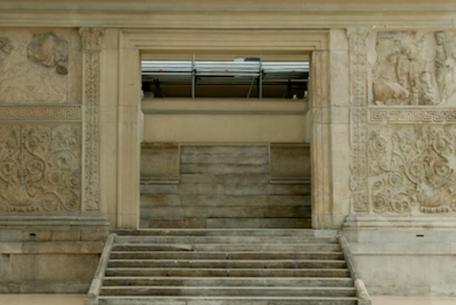 LEX. Giustizia e diritto dall’Etruria a Roma-Foto: sito ufficiale del Museo dell’Ara Pacis LEX. Giustizia e diritto dall’Etruria a Roma-Foto: sito ufficiale del Museo dell’Ara Pacis
