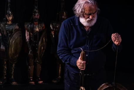 Mimmo Cuticchio//L’Iliade o sia il riscatto di Priamo-Foto: sito ufficiale dell'Auditorium Parco della Musica Mimmo Cuticchio//L’Iliade o sia il riscatto di Priamo-Foto: sito ufficiale dell'Auditorium Parco della Musica