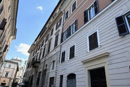 Piazza Fiammetta Ph. Turismo Roma Piazza Fiammetta Ph. Turismo Roma