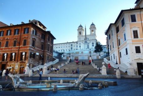 Piazza di Spagna Piazza di Spagna