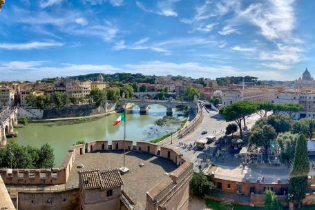 Passaggio sul Tevere: i sette ponti più iconici di Roma