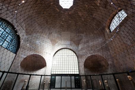 Veduta interno Aula Ottagona - Archivio Fotografico MNR, foto S. Sansonetti.jpg