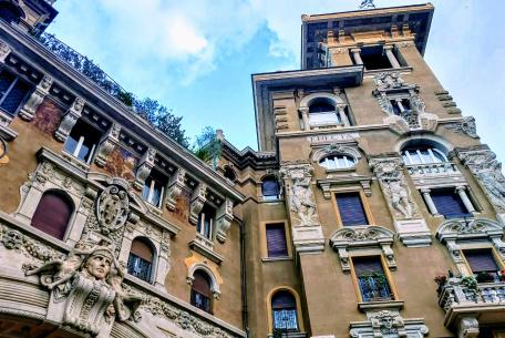 Il quartiere Coppedè Il quartiere Coppedè