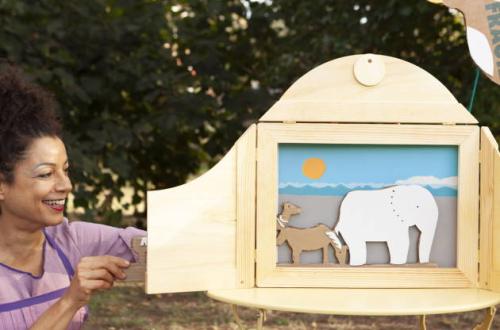 La Principessa Cincilla’ e la torta di compleanno-Foto: pagina ufficiale Facebook del Teatro Argentina La Principessa Cincilla’ e la torta di compleanno-Foto: pagina ufficiale Facebook del Teatro Argentina