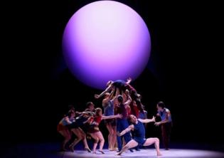 CCN-Aterballetto, Rhapsody in blue, foto Christophe Bernard CCN-Aterballetto, Rhapsody in blue, foto Christophe Bernard