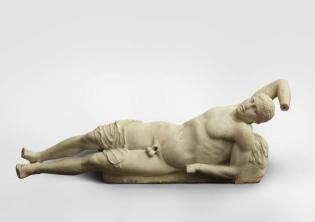 La Grecia a Roma-Foto: Niobide ferito, marmo pario, 440-430 a.C., Copenhagen, Ny Carlsberg Glyptotek