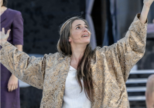 Alcesti-Foto: sito ufficiale del Teatro di Roma Alcesti-Foto: sito ufficiale del Teatro di Roma